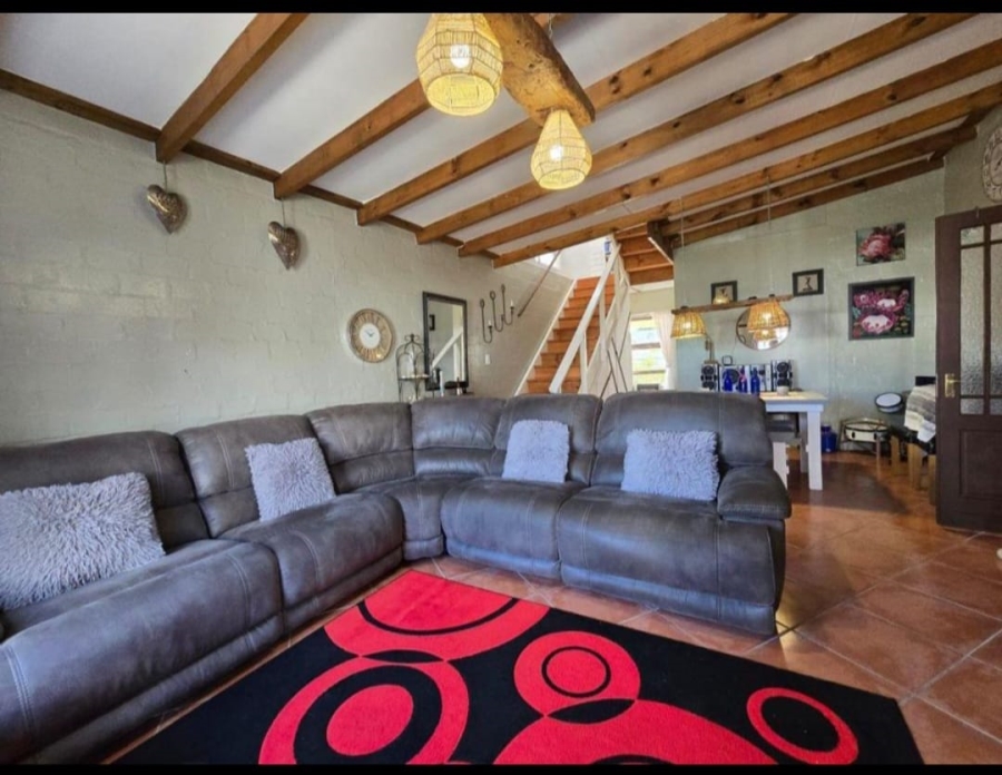 5 Bedroom Property for Sale in Britannia Reef Estate Western Cape